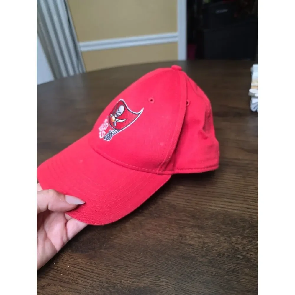 Tampa Bay Buccaneers Hat Cap Strap Back NFL Team One Size Adjustable‎
